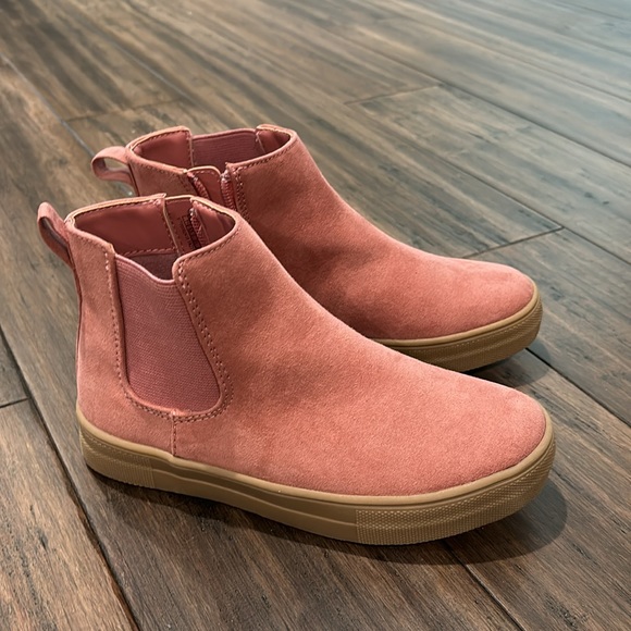 Size 1 Kid sneaker boot - Picture 3 of 3